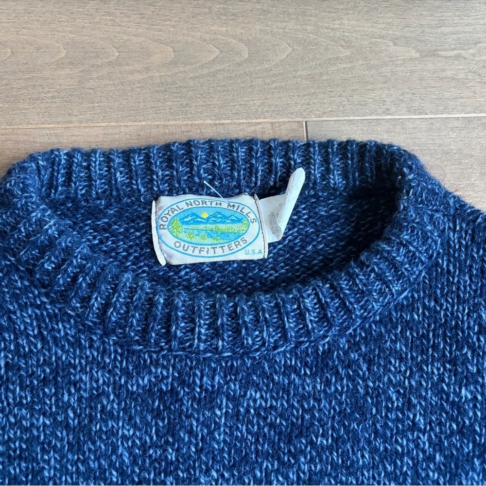 Vintage Wool Royal North Mills Classic Navy Patterned Crewneck Sweater, size XL - Picture 2 of 4